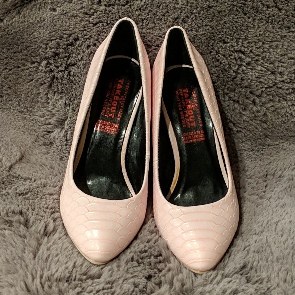 TakeOut Pink Croc Geometric Wedges